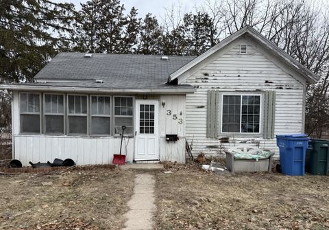 Photo of 353 Lake Street, Baraboo, WI 53913 (MLS # 2015045)