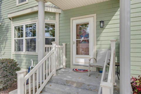 Photo of 1241 N Pine Street, Sun Prairie, WI 53590 (MLS # 2032271)