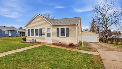 Photo of 325 Elmer Street, Platteville, WI 53818 (MLS # 2020224)
