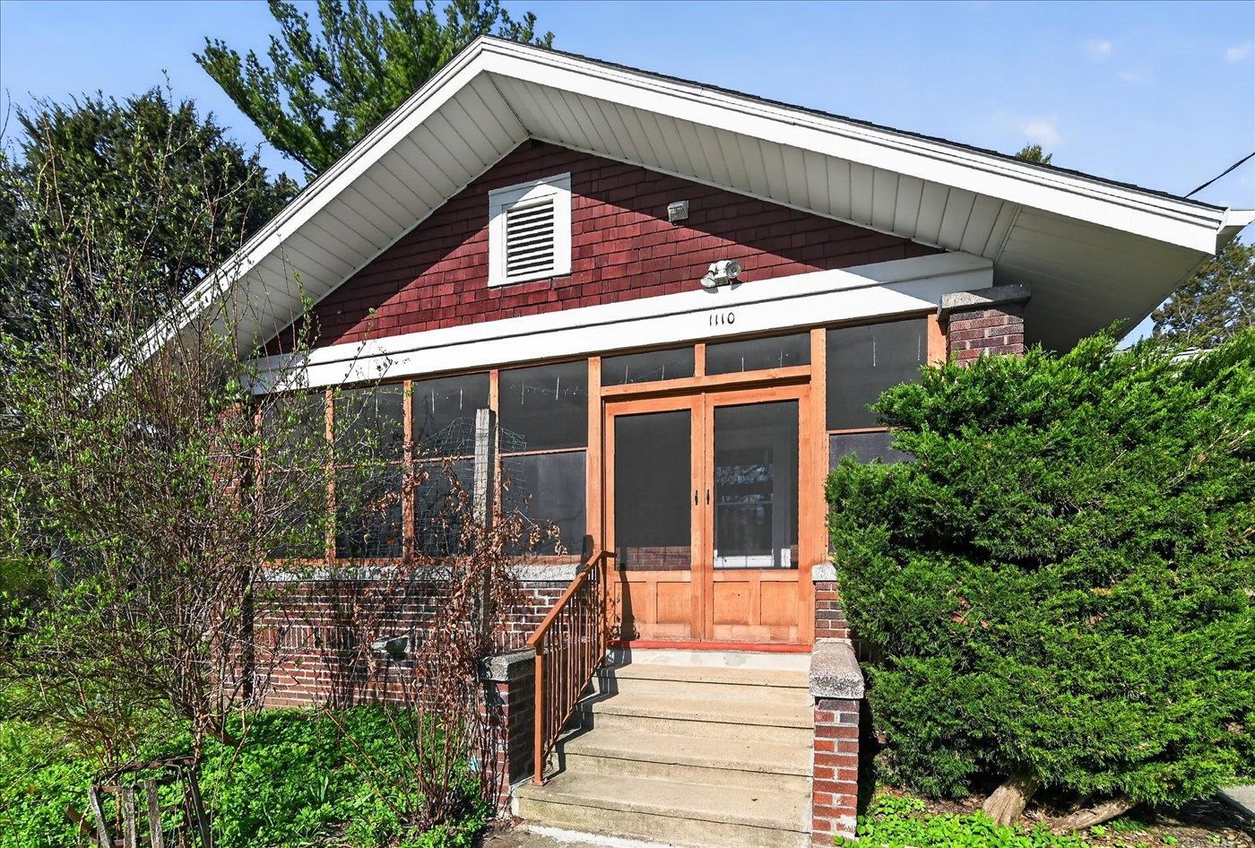 1110 Gilson Street