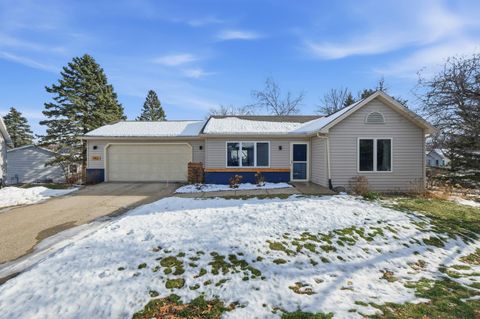 Photo of 7402 W Valley Ridge Drive, Madison, WI 53719 (MLS # 2014254)