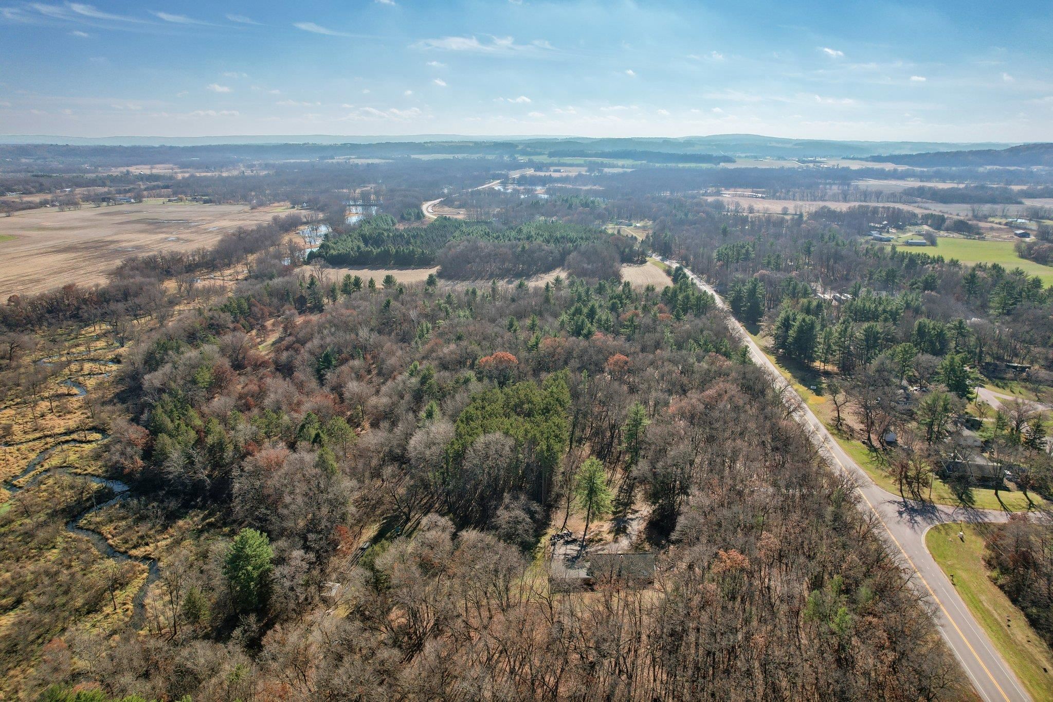 Reedsburg, Wisconsin 53959, United States, 4 Bedrooms Bedrooms, ,3 BathroomsBathrooms,Residential,Active,34042