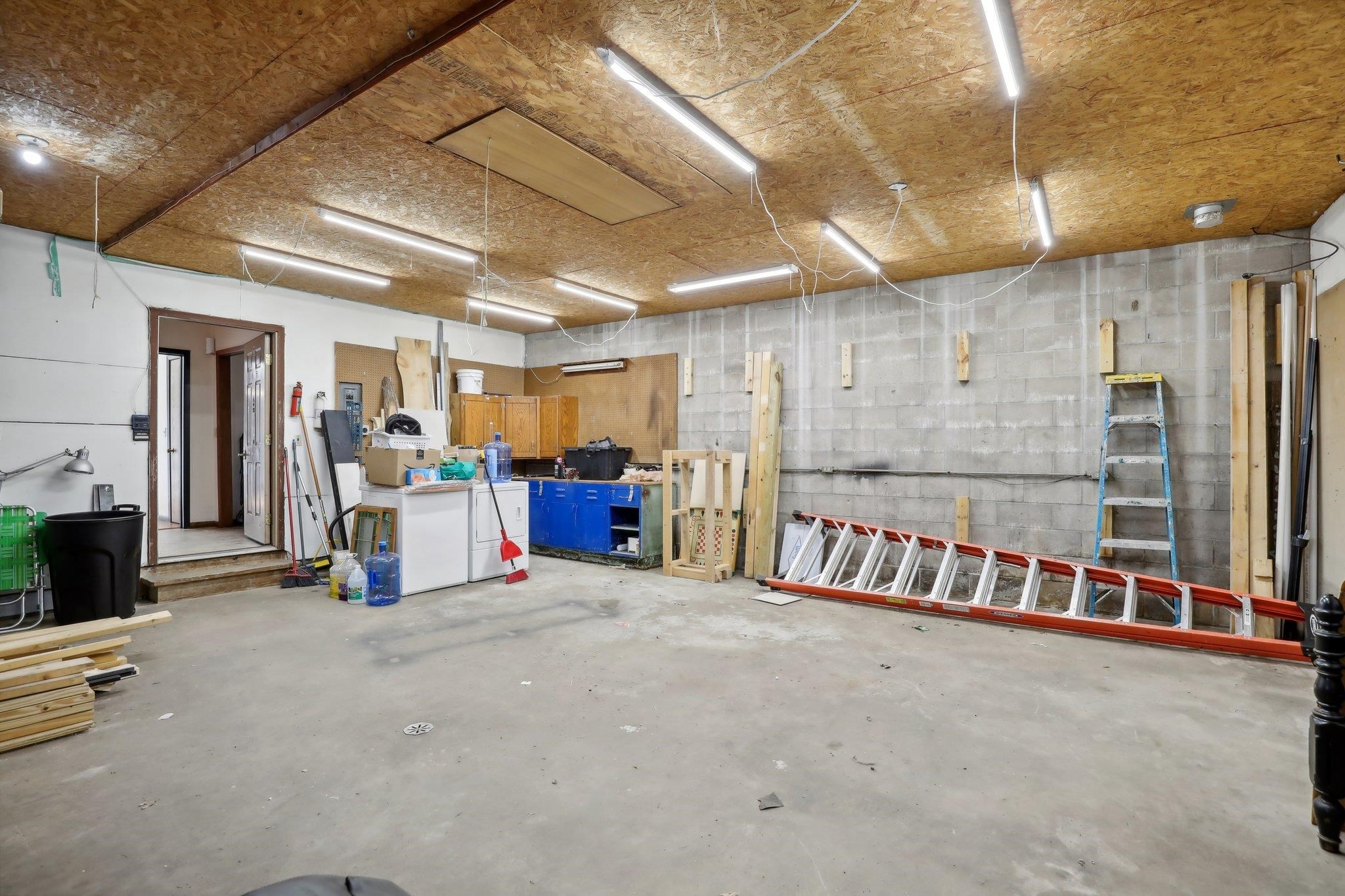 Reedsburg, Wisconsin 53959, United States, 4 Bedrooms Bedrooms, ,3 BathroomsBathrooms,Residential,Active,34042