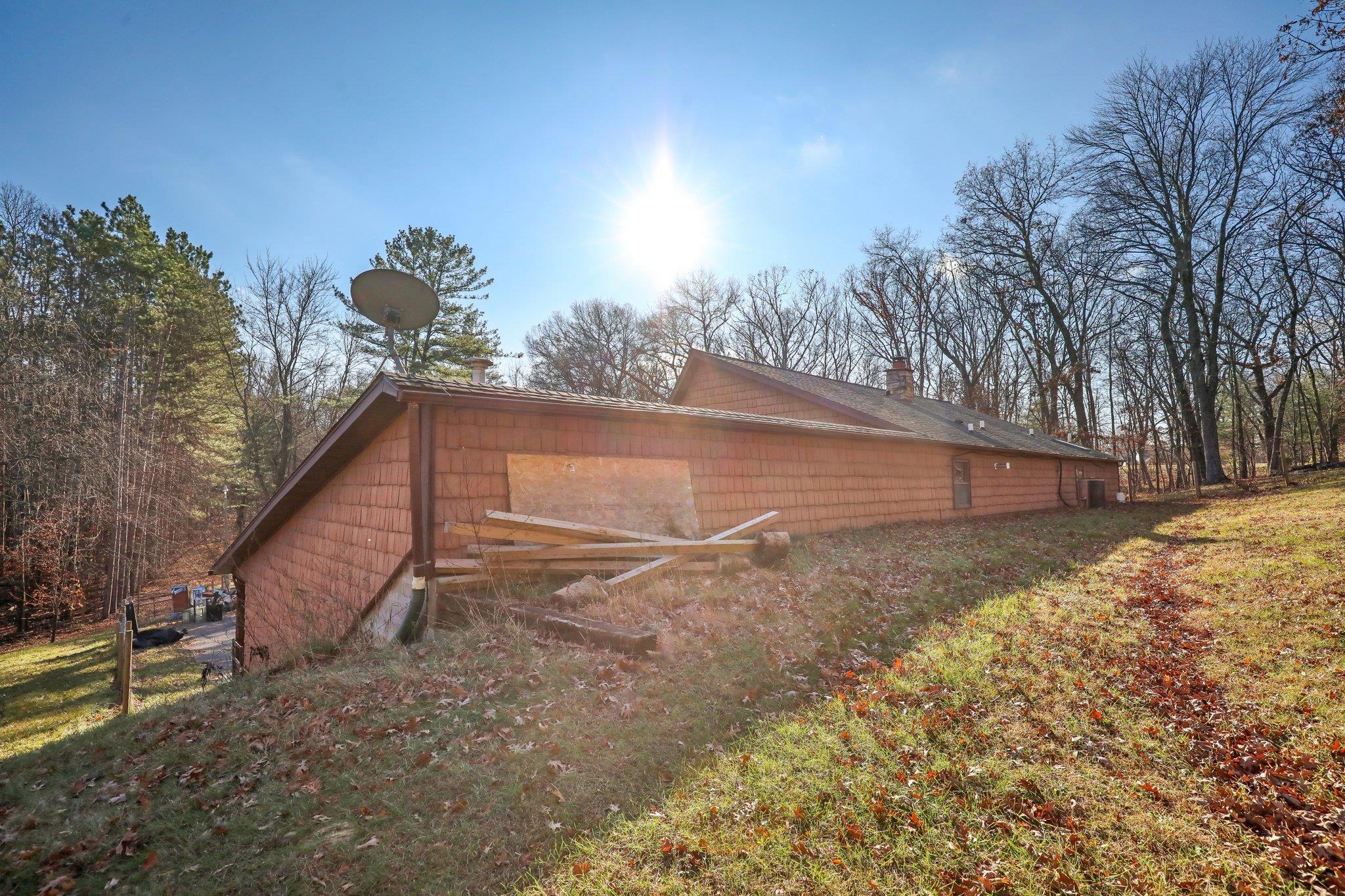 Reedsburg, Wisconsin 53959, United States, 4 Bedrooms Bedrooms, ,3 BathroomsBathrooms,Residential,Active,34042