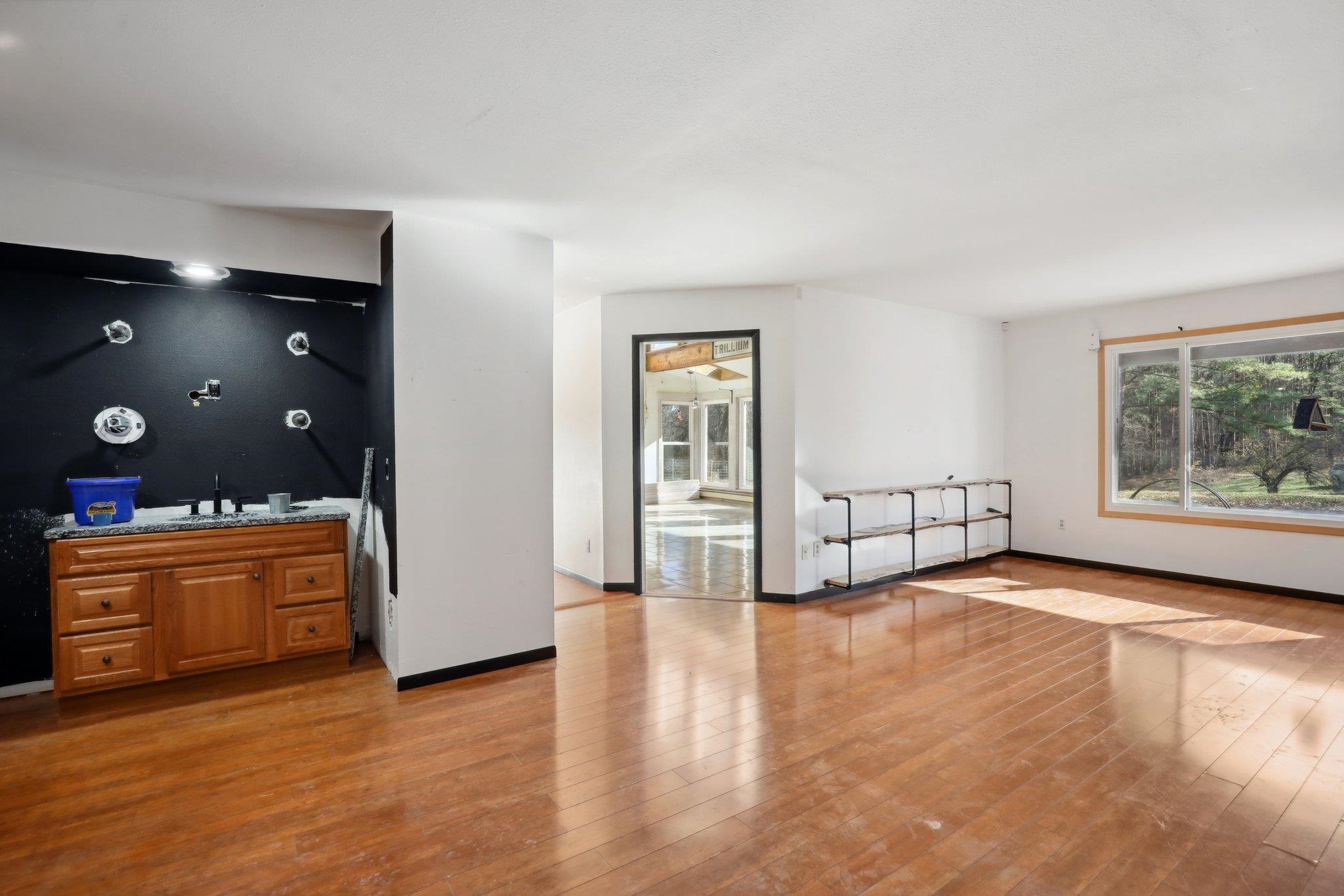 Reedsburg, Wisconsin 53959, United States, 4 Bedrooms Bedrooms, ,3 BathroomsBathrooms,Residential,Active,34042