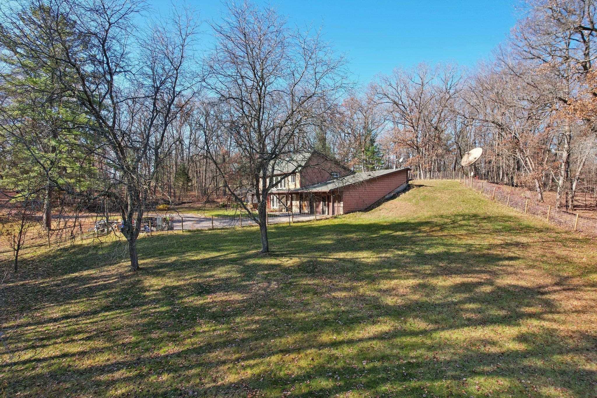 Reedsburg, Wisconsin 53959, United States, 4 Bedrooms Bedrooms, ,3 BathroomsBathrooms,Residential,Active,34042