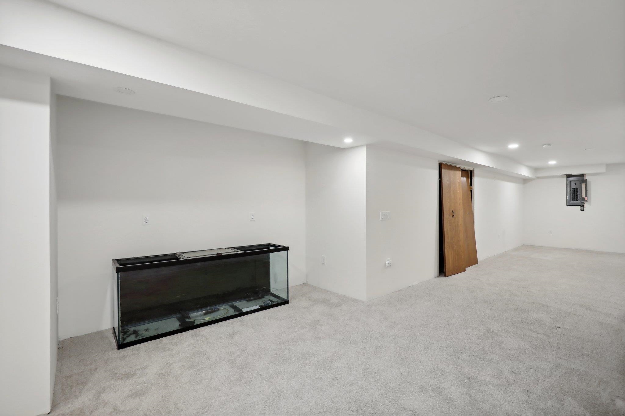 Reedsburg, Wisconsin 53959, United States, 4 Bedrooms Bedrooms, ,3 BathroomsBathrooms,Residential,Active,34042