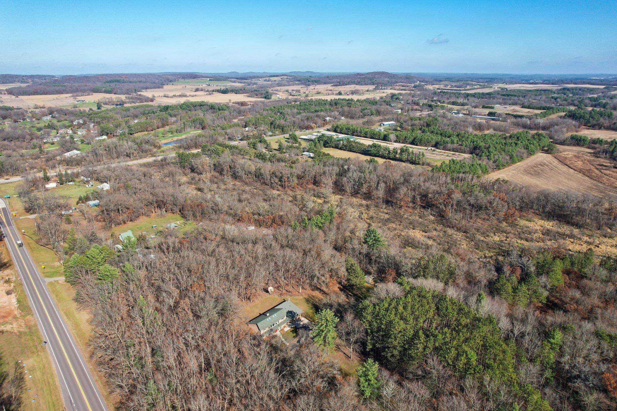 Reedsburg, Wisconsin 53959, United States, 4 Bedrooms Bedrooms, ,3 BathroomsBathrooms,Residential,Active,34042