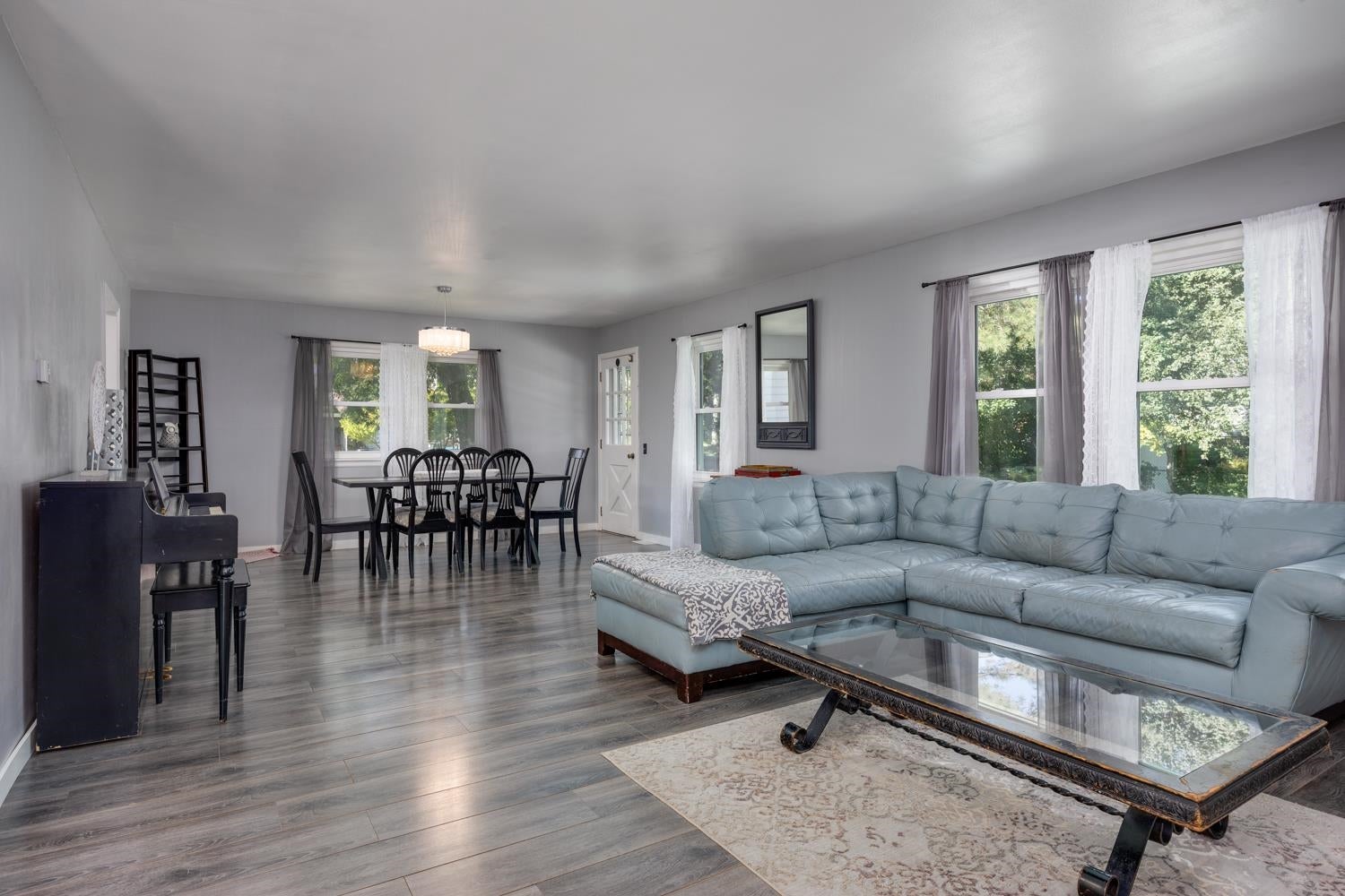 908 Roby Road