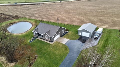 Photo of 1823 S Brooklyn Drive, Stoughton, WI 53589 (MLS # 2020254)