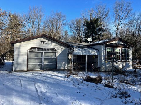 Photo of 1356 A & B Cypress Court, Friendship, WI 53934 (MLS # 2016007)
