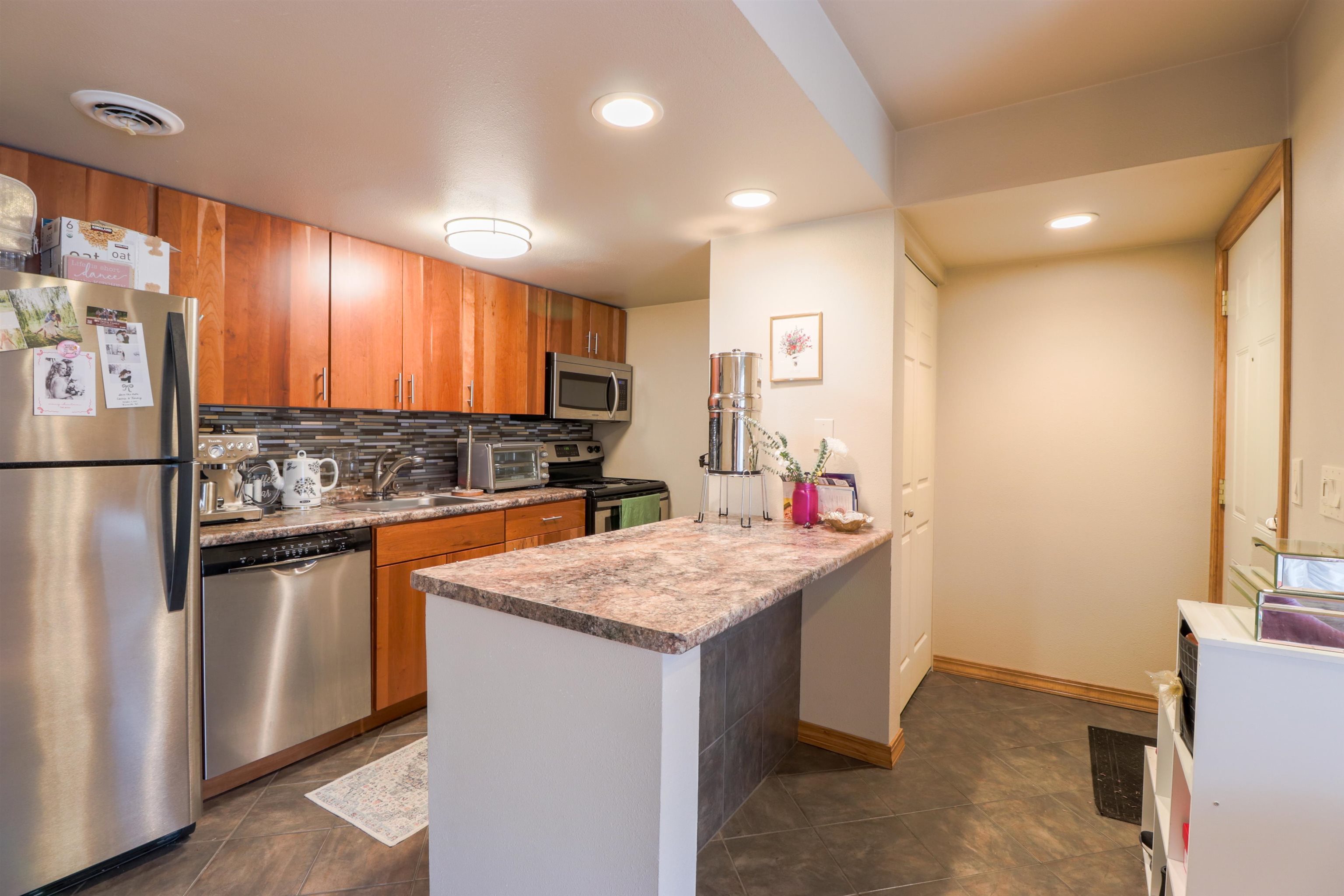509 D'Onofrio Drive 1