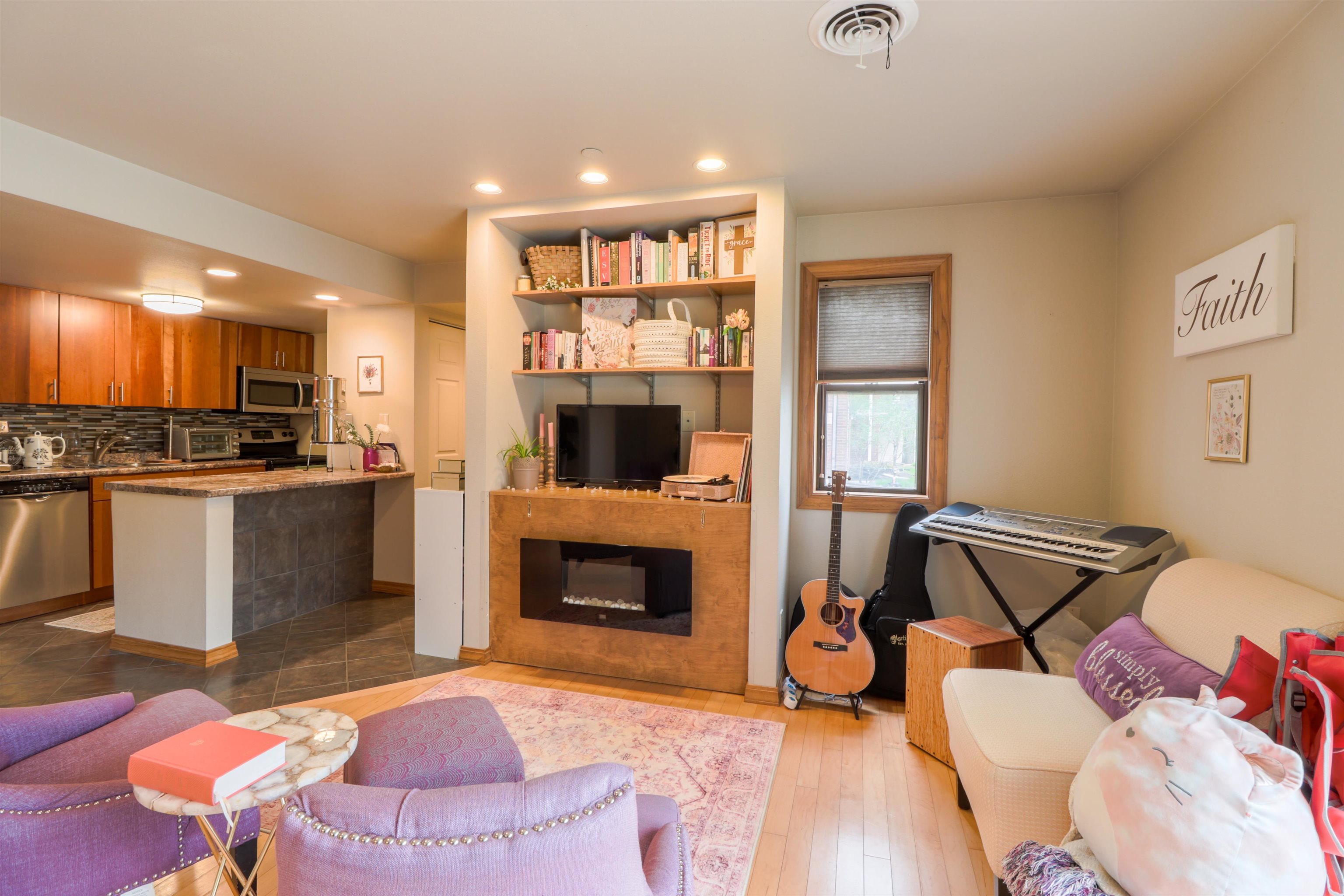509 D'Onofrio Drive 1