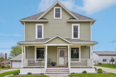 Photo of 232 S Mound Avenue, Belmont, WI 53510 (MLS # 2022051)