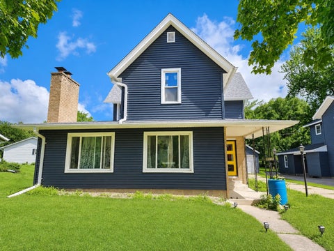 Photo of 222 Garfield Avenue, Evansville, WI 53536 (MLS # 2026197)