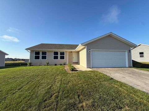 Photo of 620 E Maple Beach Drive, Edgerton, WI 53534 (MLS # 2001115)