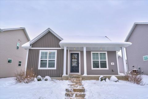 Photo of 1239 Early Twilight Way, Verona, WI 53593 (MLS # 2013385)