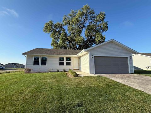 Photo of 640 E Maple Beach Drive, Edgerton, WI 53534 (MLS # 2002626)
