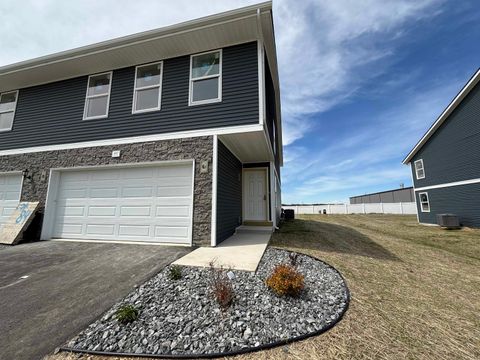 Photo of 307 Alberts Drive, Belleville, WI 53508 (MLS # 2022471)