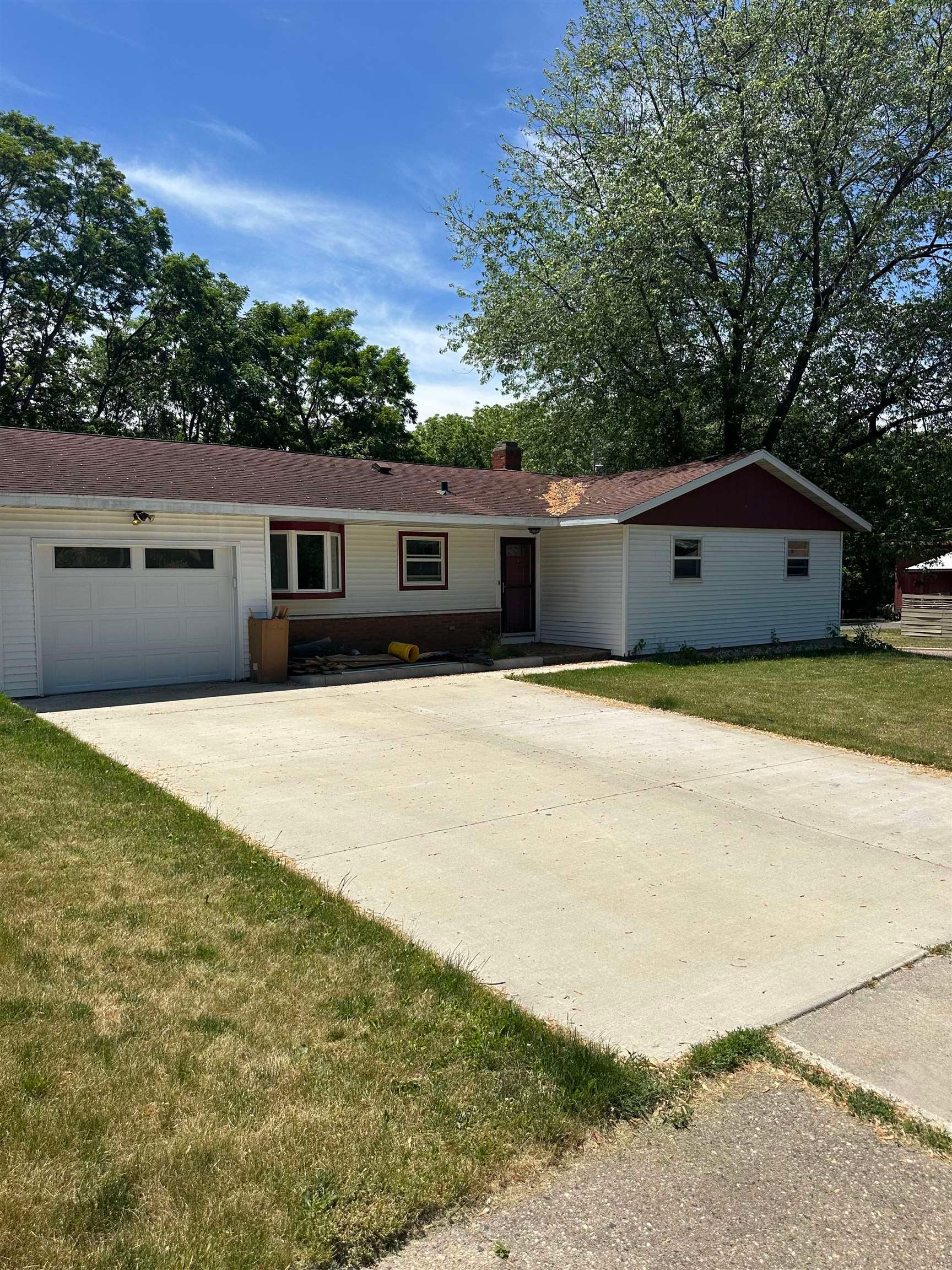 2913 Harriman Lane