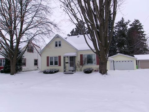 Photo of 410 Liberty Street, Beaver Dam, WI 53916 (MLS # 2015298)