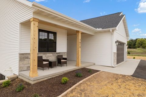 Tiny photo for 1619 Prairie Oak Drive, Wisconsin Dells, WI 53965 (MLS # 2000396)