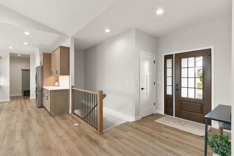 Tiny photo for 1619 Prairie Oak Drive, Wisconsin Dells, WI 53965 (MLS # 2000396)