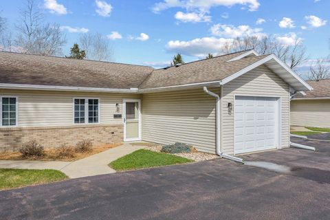 Photo of 1579 N Dewey Avenue, Reedsburg, WI 53959 (MLS # 2020131)