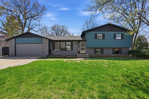 Photo of 1515 Calico Lane, Sun Prairie, WI 53590 (MLS # 2020799)