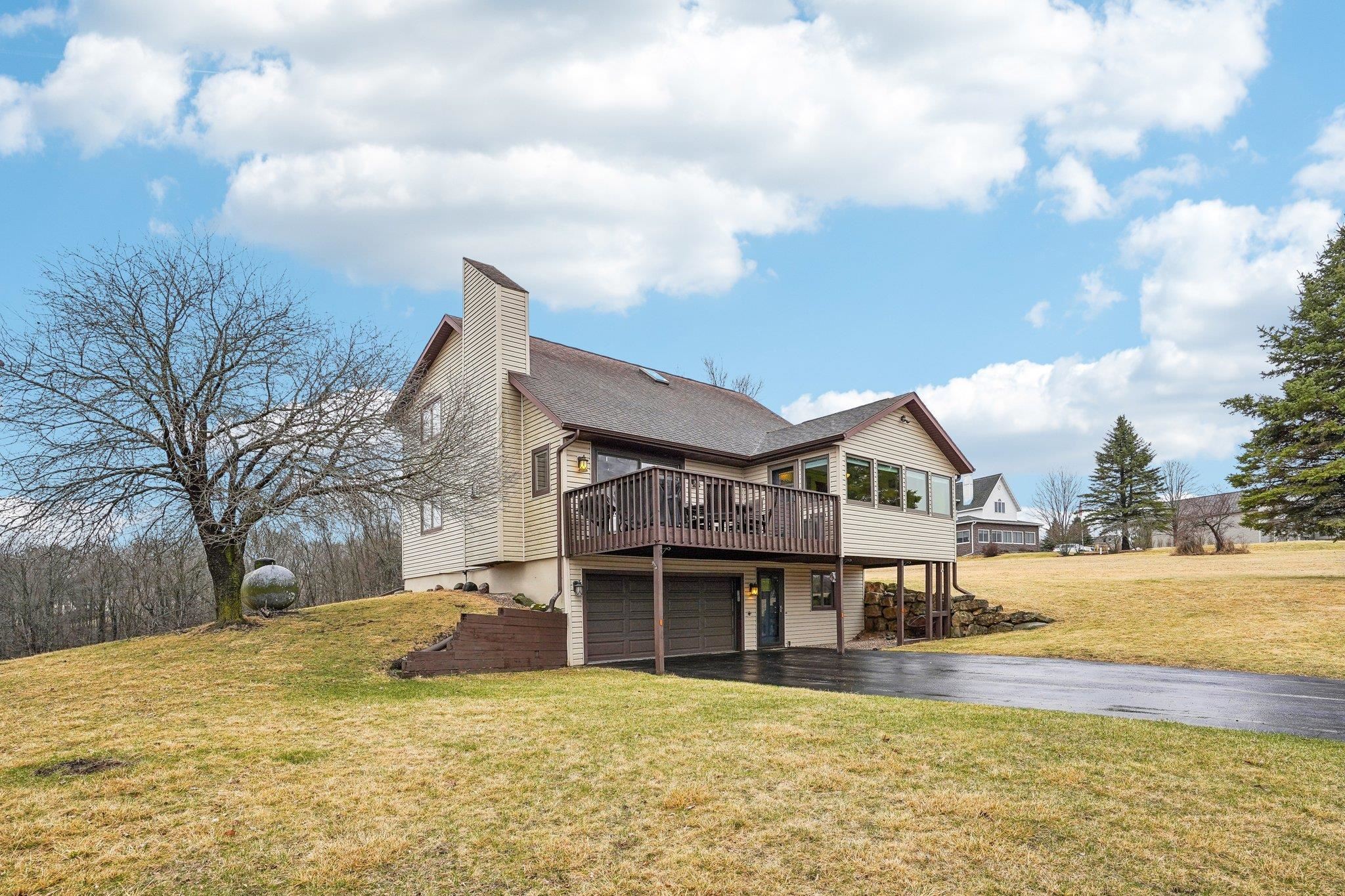 La Valle, Wisconsin 53941, United States, 3 Bedrooms Bedrooms, ,3 BathroomsBathrooms,Residential,Active,101226