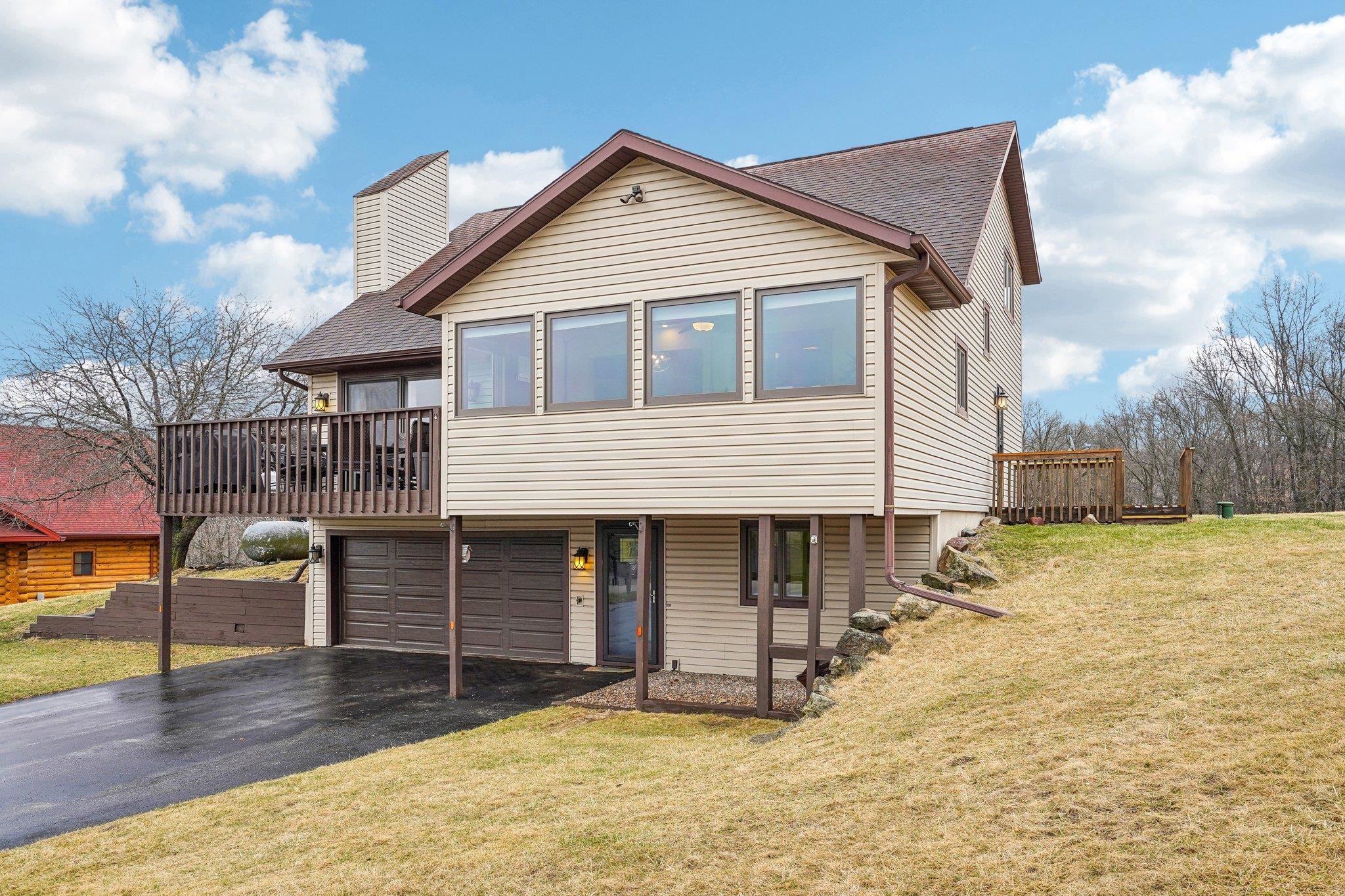 La Valle, Wisconsin 53941, United States, 3 Bedrooms Bedrooms, ,3 BathroomsBathrooms,Residential,Active,101226