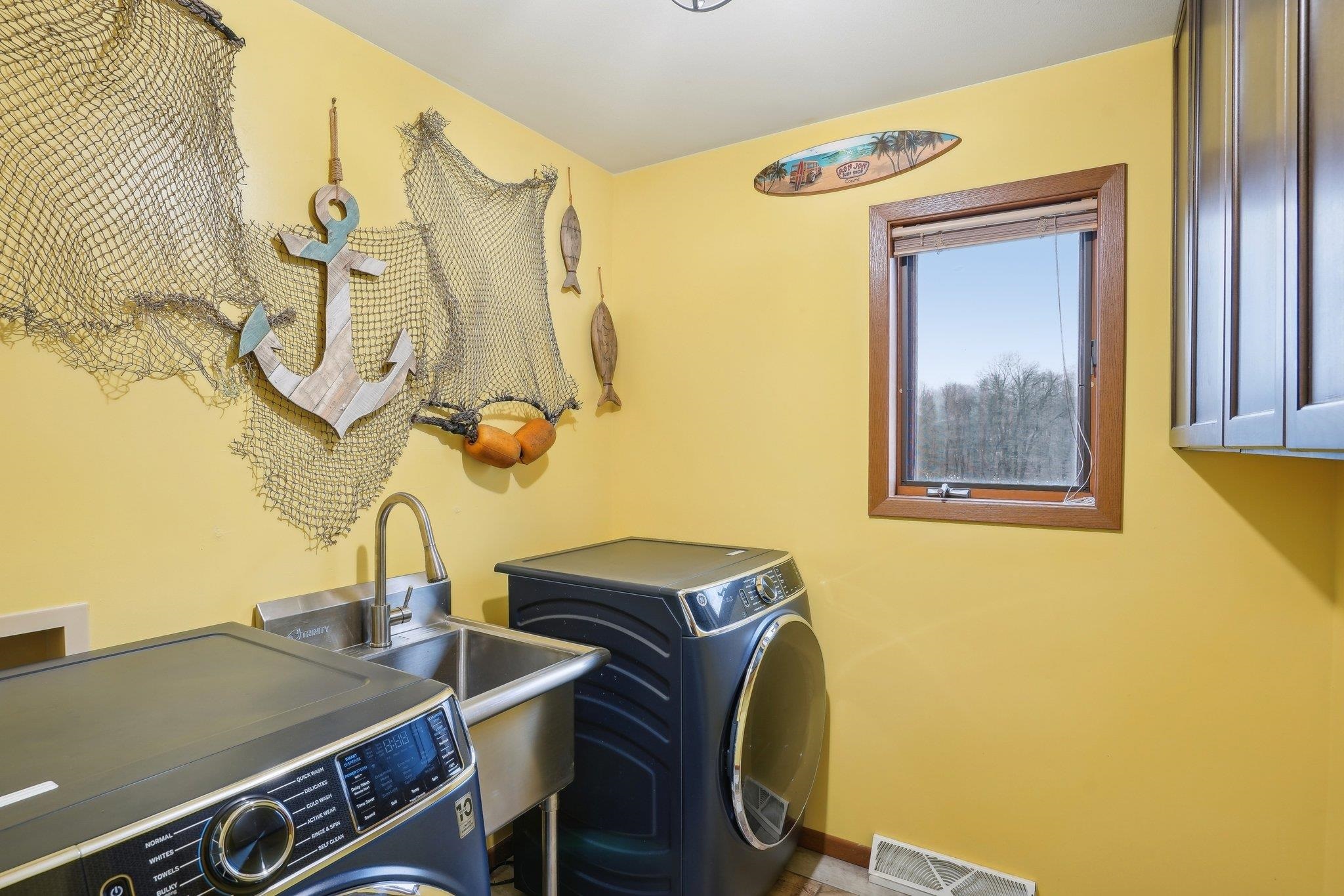 La Valle, Wisconsin 53941, United States, 3 Bedrooms Bedrooms, ,3 BathroomsBathrooms,Residential,Active,101226