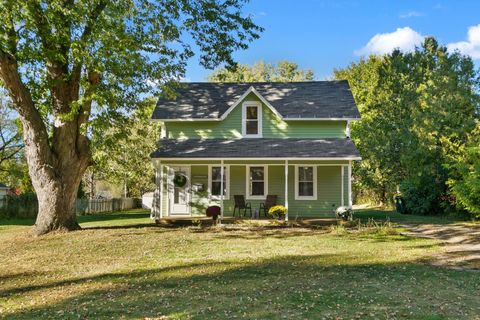 Photo of 295 8th Street, Reedsburg, WI 53959 (MLS # 2010424)
