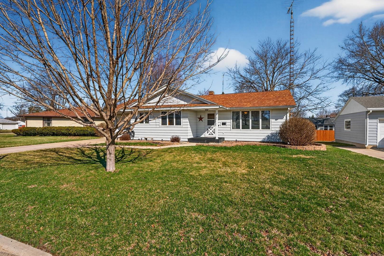 2507 16th Street - Photo 2