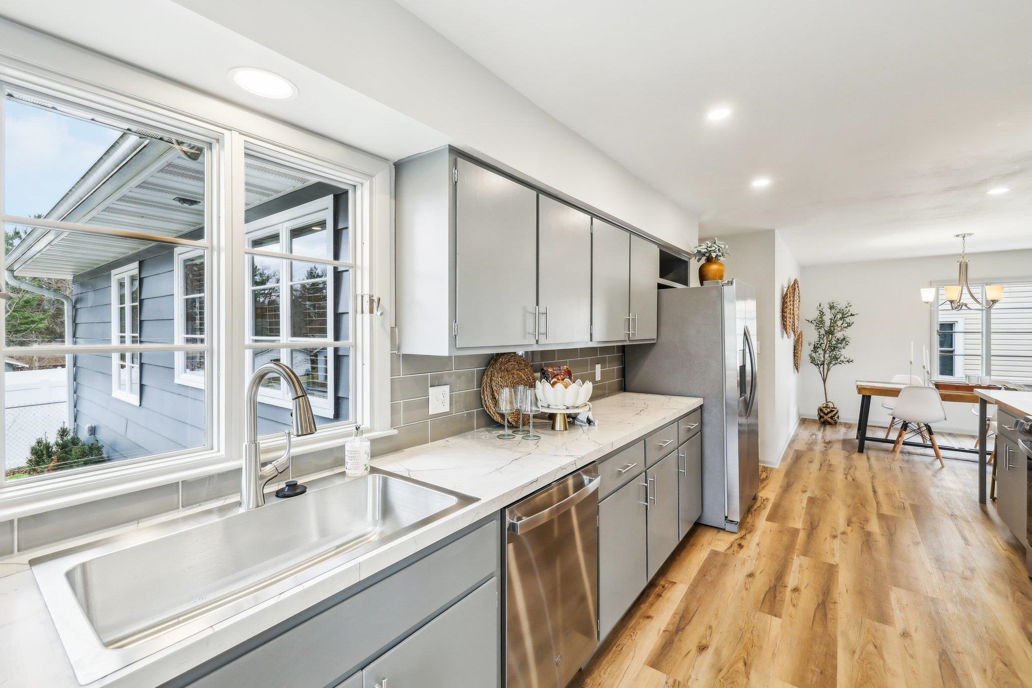 Wisconsin Dells, Wisconsin 53965, United States, 4 Bedrooms Bedrooms, ,3 BathroomsBathrooms,Residential,Active,102354