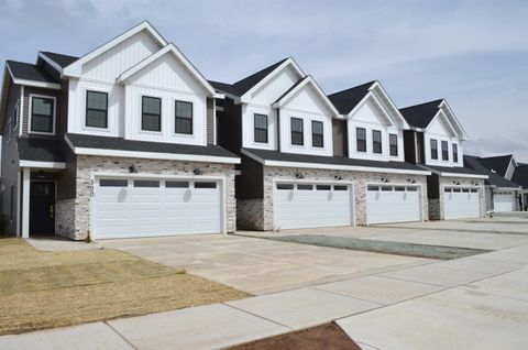 Photo of 304 Willow Street, Pardeeville, WI 53954 (MLS # 1998035)