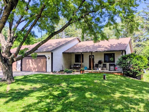 Photo of N7590 Island Drive, Pardeeville, WI 53901 (MLS # 2025918)
