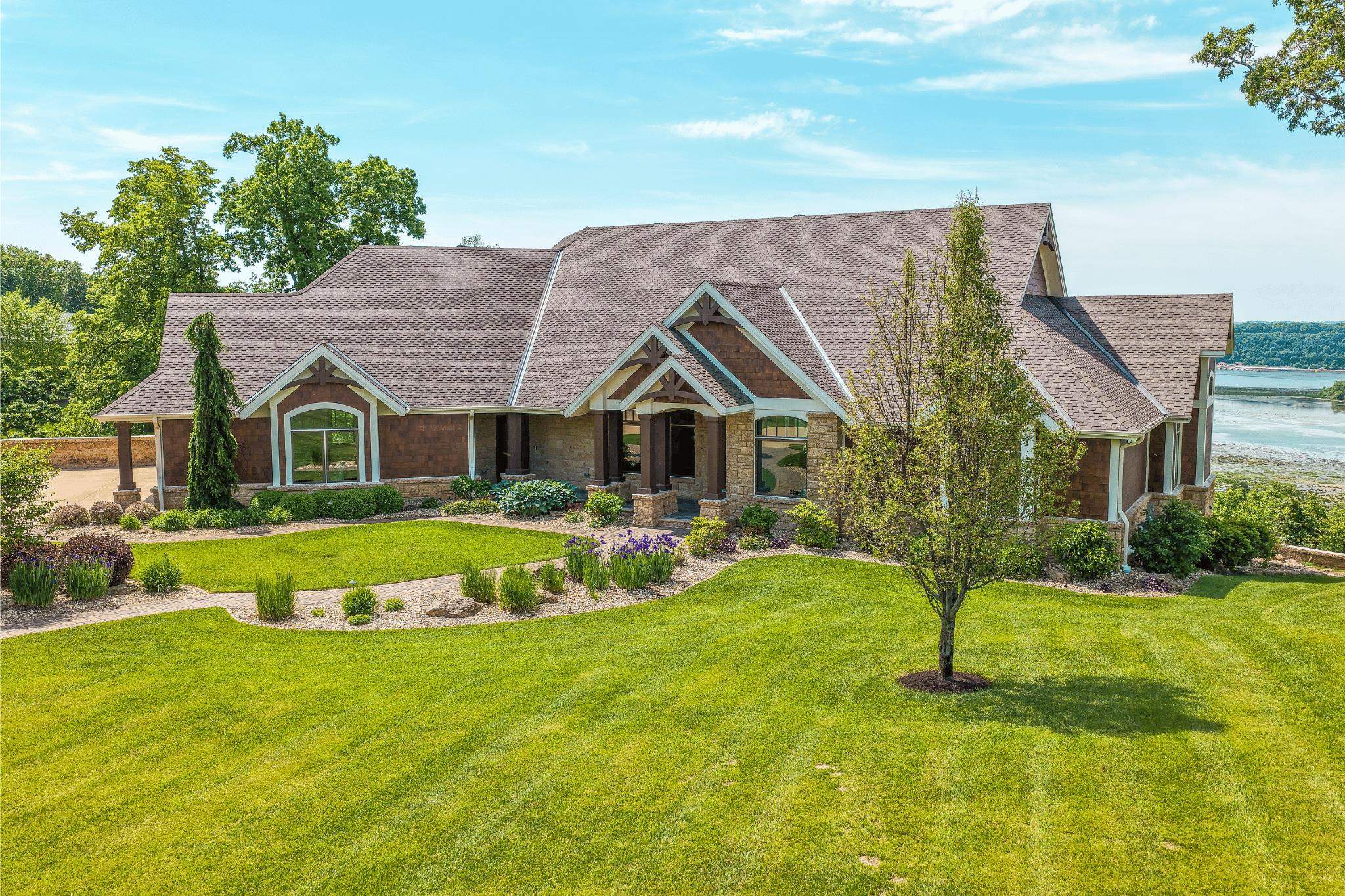1581 Silver Oak Court