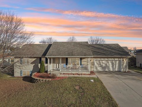Photo of 724 Eastridge Drive, Reedsburg, WI 53959 (MLS # 2014907)