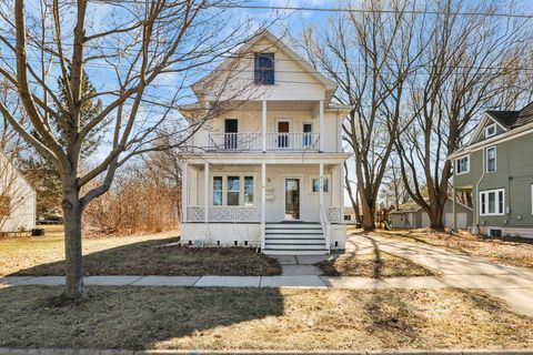 Photo of 817 W Jefferson Street, Stoughton, WI 53589 (MLS # 2018088)