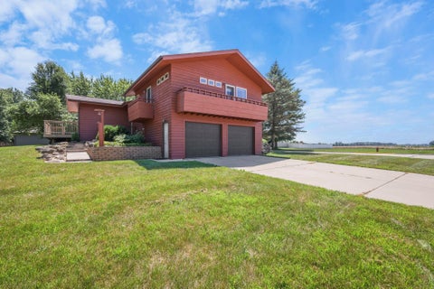 Photo of 550 Tamarack Road, Spring Green, WI 53588 (MLS # 2028028)
