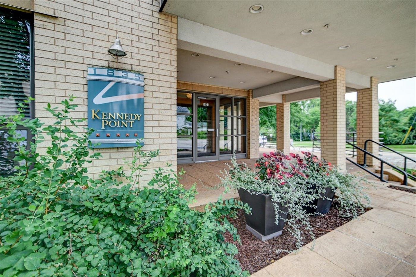 1835 Winnebago Street 211