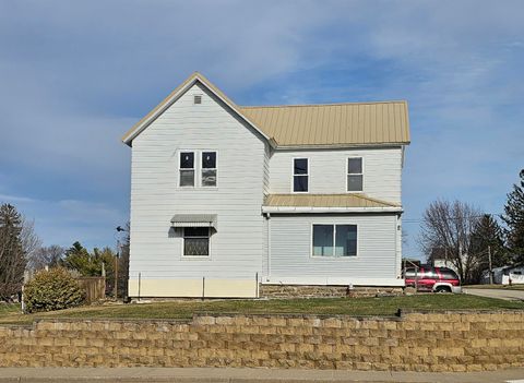 Photo of 302 Main Street, Highland, WI 53543 (MLS # 2019927)