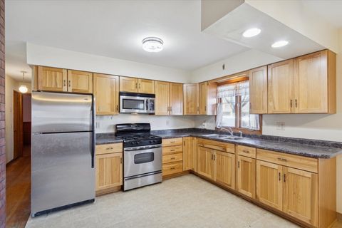 Tiny photo for 242 W Burbank Avenue, Janesville, WI 53546 (MLS # 2012421)