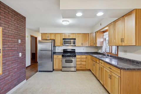 Tiny photo for 242 W Burbank Avenue, Janesville, WI 53546 (MLS # 2012421)