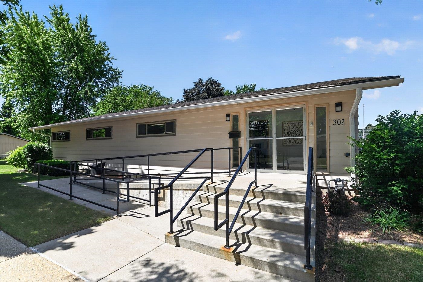 302 Acewood Boulevard