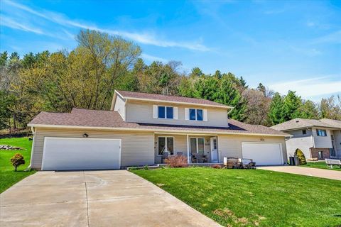 Photo of 2037-2039 Continental Lane, Cross Plains, WI 53528 (MLS # 2020886)