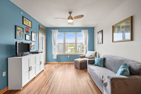 Photo of 107 Sutherland Court 323 #323, Madison, WI 53704 (MLS # 2021307)