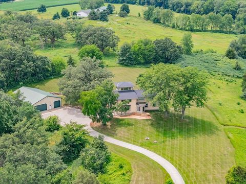 Photo of N7803 Toppe Road, Waterloo, WI 53594 (MLS # 2018072)