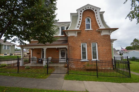 Photo of 229 N Monroe Street, Lancaster, WI 53813 (MLS # 2033208)